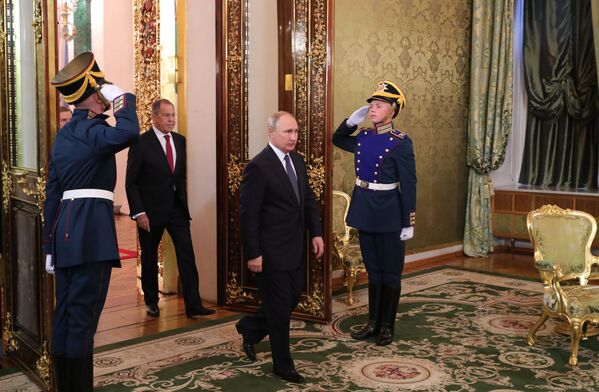 Tổng thống Nga Vladimir Putin trong cuộc gặp với Thủ tướng Ý Giuseppe Conte - Sputnik Việt Nam