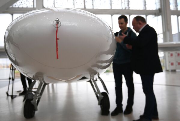 Giới thiệu mẫu máy bay điện do tập đoàn ROTEK chế tạo - Sputnik Việt Nam