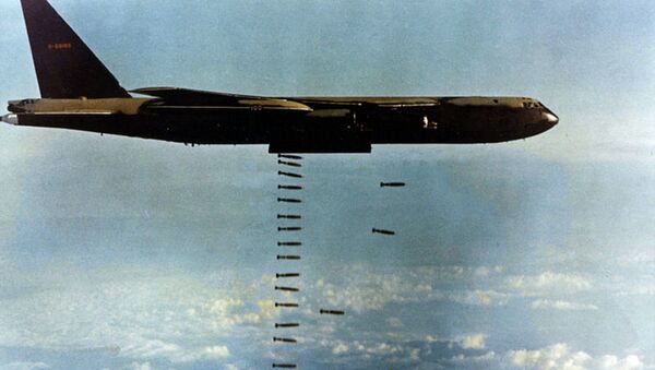 Ném bom trong Chiến tranh Việt Nam - Sputnik Việt Nam