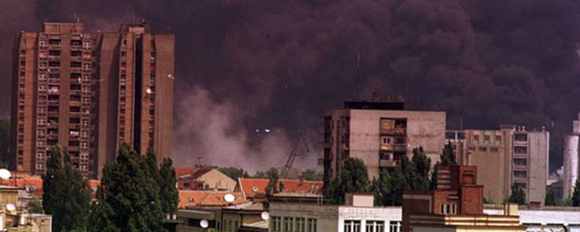 Thành phố Novi Sad của Nam Tư trong trận ném bom của máy bay NATO (Chiến dịch Sức mạnh Đồng minh) - Sputnik Việt Nam, 1920, 24.03.2022
