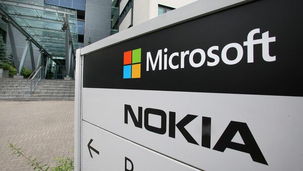 A view of Microsoft and Nokia signs in Peltola, Oulu, Finland (File) - Sputnik Việt Nam