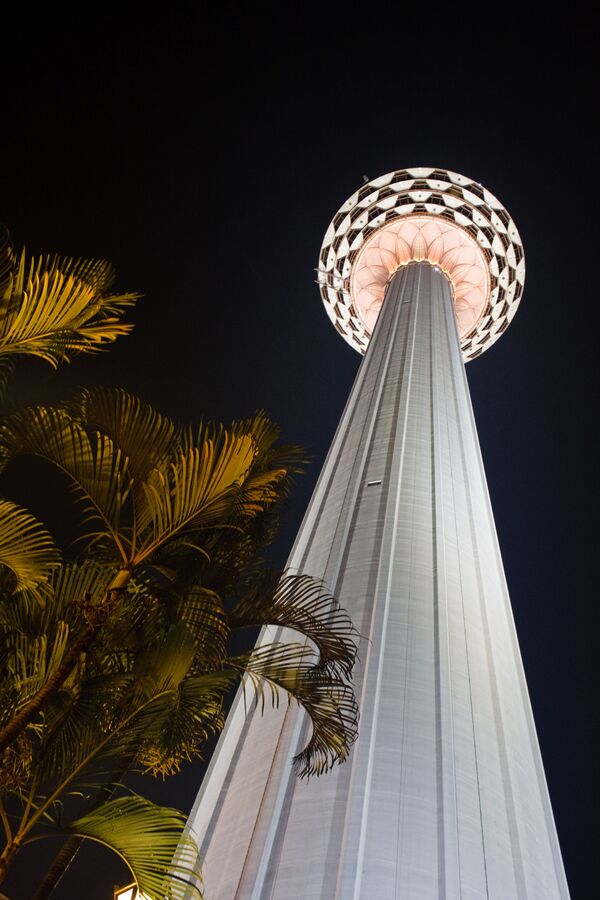 Tháp KL ở Kuala Lumpur cao 421 m - Sputnik Việt Nam
