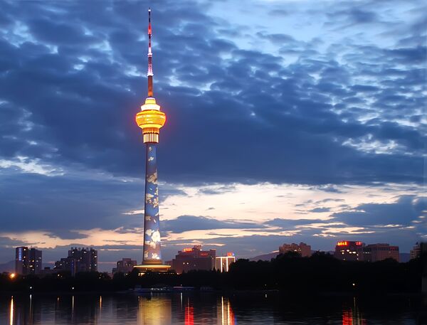 Tháp truyền hình Bắc Kinh, Trung Quốc cao 405 m - Sputnik Việt Nam