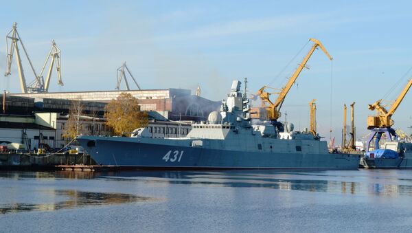 Tàu dự án 22350 Đô đốc Kasatonov tại xưởng đóng tàu Severnaya Verf ở St. Petersburg - Sputnik Việt Nam
