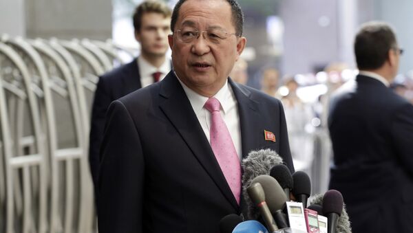 Bộ trưởng Ngoại giao Triều Tiên Ri Yong Ho - Sputnik Việt Nam