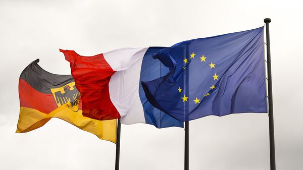 Флаги Германии, Франции и Евросоюза - Sputnik Việt Nam