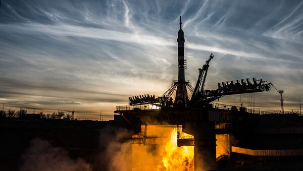 Phóng tàu Soyuz-FG chở tàu vũ trụ có người lái Soyuz MS-11 từ sân bay vũ trụ Baikonur - Sputnik Việt Nam