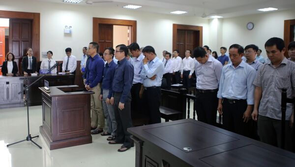 Các bị cáo tại phiên tòa ngày 12/12/2018 - Sputnik Việt Nam