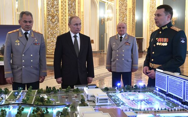 Tổng thống Vladimir Putin đã đến thăm khu công nghệ cao-quân sự Era - Sputnik Việt Nam