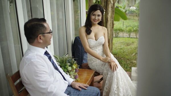 Hình cưới của chú rể và cô dâu người đẹp trong cuộc thi hoa hậu Việt Nam - Sputnik Việt Nam
