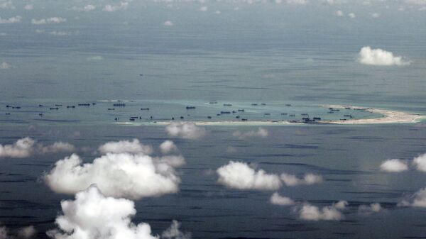 Trung Quốc bồi đắp rạn san hô Mischif trong quần đảo Trường Sa - Sputnik Việt Nam