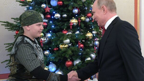 Cậu bé mơ ước được bắt tay ông Putin đã đến thăm điện Kremlin - Sputnik Việt Nam