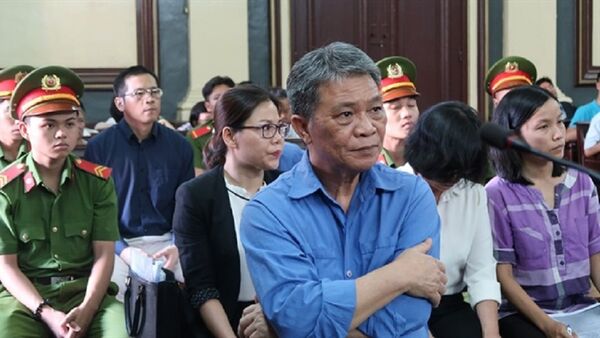 Các bị cáo từng là cấp dưới bà Phấn trong một phiên tòa - Sputnik Việt Nam