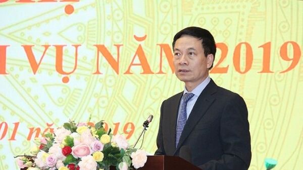 Bộ trưởng Nguyễn Mạnh Hùng phát biểu tại hội nghị. - Sputnik Việt Nam