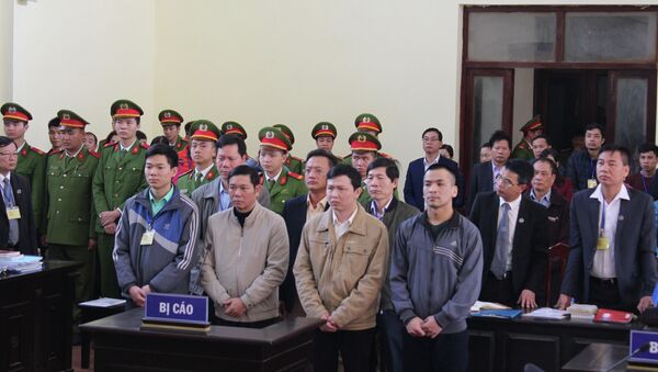 Các bị cáo tại phiên tòa. - Sputnik Việt Nam