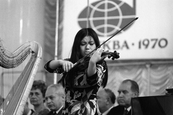 Tiết mục biểu diễn của nữ sinh viên Nhật Bản Eki Sato ở Nhạc viện Quốc gia Moskva mang tên Tchaikovsky - Sputnik Việt Nam