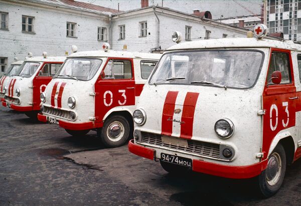 Chiếc minivan đầu tiên của Liên Xô RAF-977 Latvia được nhà thiết kế Svetlana Mirzoyan phát mình năm 1959 Chiếc minivan đầu tiên của Liên Xô RAF-977 Latvia được nhà thiết kế Svetlana Mirzoyan phát mình năm 1959 - Sputnik Việt Nam
