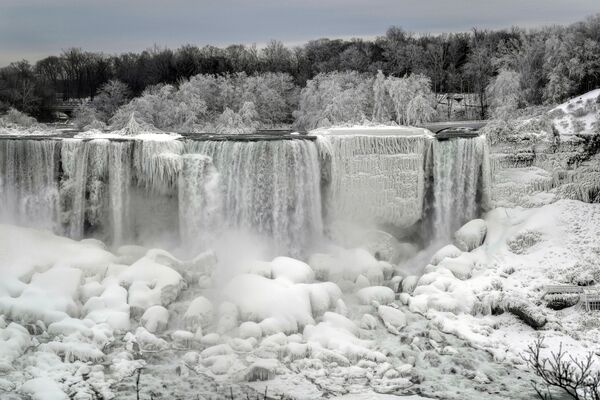 Quang cảnh thác Niagara đóng băng ở Canada - Sputnik Việt Nam