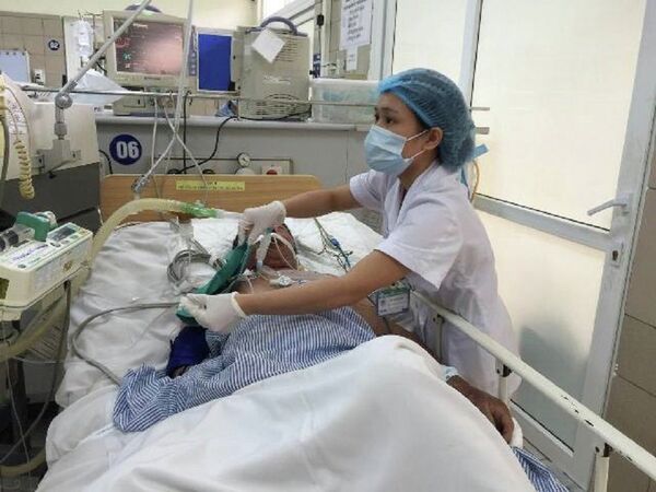 Chăm sóc bệnh nhân tại Trung tâm Chống độc Chăm sóc bệnh nhân tại Trung tâm Chống độc - Sputnik Việt Nam