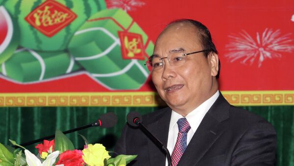 Thủ tướng Nguyễn Xuân Phúc phát biểu, chúc Tết các lực lượng vũ trang thành phố Đà Nẵng. - Sputnik Việt Nam