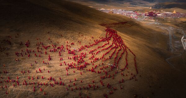 Bức ảnh A of the Red River of Faith của nhiếp ảnh gia Trung Quốc Lifeng Chen từ hạng mục Văn hóa (cuộc thi mở), lọt vào danh sách rút gọn Sony World Photography Awards 2019 - Sputnik Việt Nam
