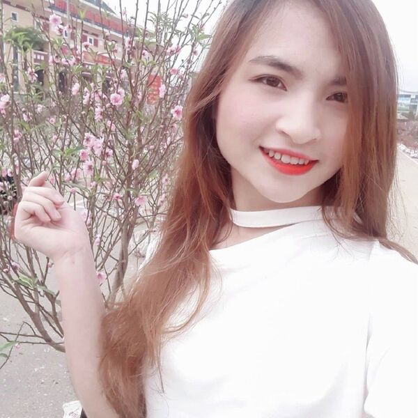 Cao Thị Mỹ Duyên - cô gái trẻ mất tích khi đi giao gà cho mẹ từ chiều 30 Tết Cao Thị Mỹ Duyên - cô gái trẻ mất tích khi đi giao gà cho mẹ từ chiều 30 Tết - Sputnik Việt Nam