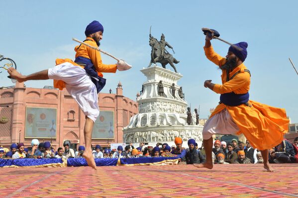Những người Sikh Ấn Độ trong cuộc tuần hành ở Amritsar - Sputnik Việt Nam