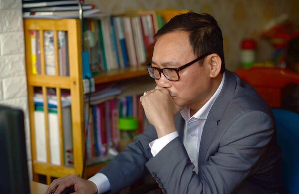 Manh mối tố cáo mẹ nữ sinh giao gà có liên quan đến cái chết của con Manh mối tố cáo mẹ nữ sinh giao gà có liên quan đến cái chết của con - Sputnik Việt Nam