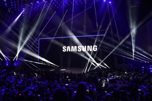Giới thiệu sản phẩm Samsung Galaxy Fold tại San Francisco - Sputnik Việt Nam