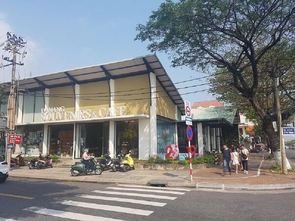 Lô đất 34 Bạch Đằng chỉ xác định giá trị cho công ty cung ứng tàu biển có 18,3 triệu đồng/m2. Lô đất 34 Bạch Đằng chỉ xác định giá trị cho công ty cung ứng tàu biển có 18,3 triệu đồng/m2. - Sputnik Việt Nam