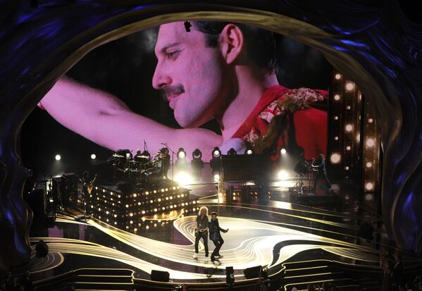 Màn trình diễn của các thành viên ban nhạc Queen và ca sĩ Adam Lambert tại lễ trao giải Oscar-2019 - Sputnik Việt Nam