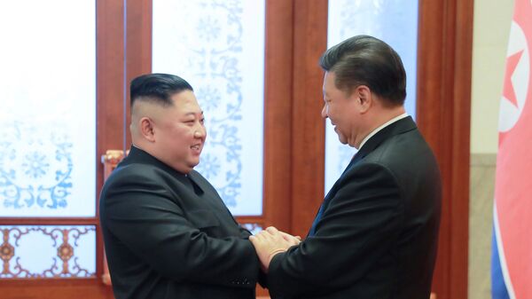 Kim Jong-un và Tập Cận Bình - Sputnik Việt Nam