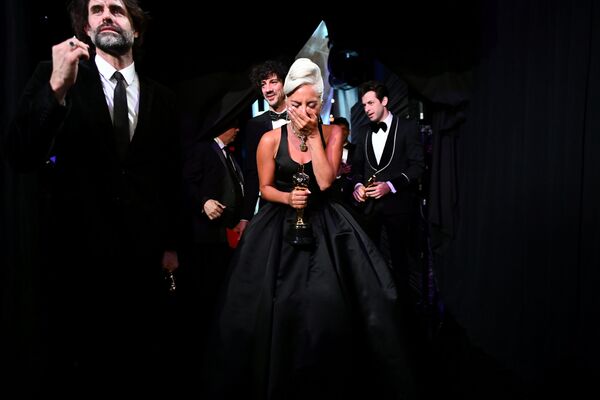 Cảm xúc của Lady Gaga khi biết cô được trao giải thưởng Oscar trong mục đề cử Bài hát hay nhất - Sputnik Việt Nam