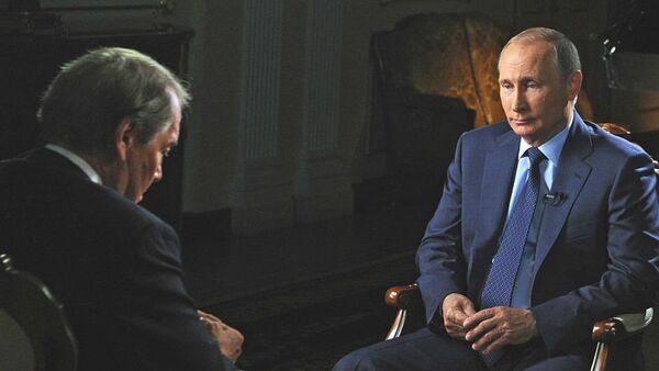 Tổng thống Nga Vladimir Putin đã trả lời phỏng vấn của nhà báo Mỹ Charlie Rose cho mạng truyền hình CBS và PBS - Sputnik Việt Nam