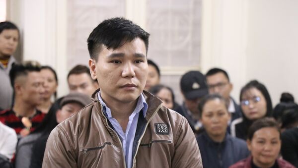 Bị cáo Châu Việt Cường khai báo trước Tòa. - Sputnik Việt Nam