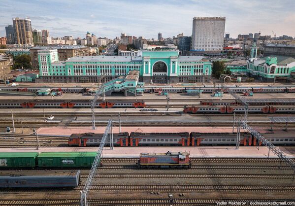 Quang cảnh nhà ga ở thành phố Novosibirsk - Sputnik Việt Nam