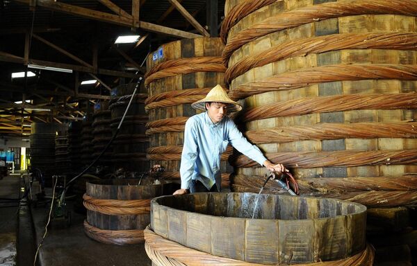 Tiêu chuẩn nước mắm bị thay đổi khi Masan nhảy vào xây dựng dự thảo? Tiêu chuẩn nước mắm bị thay đổi khi Masan nhảy vào xây dựng dự thảo? - Sputnik Việt Nam