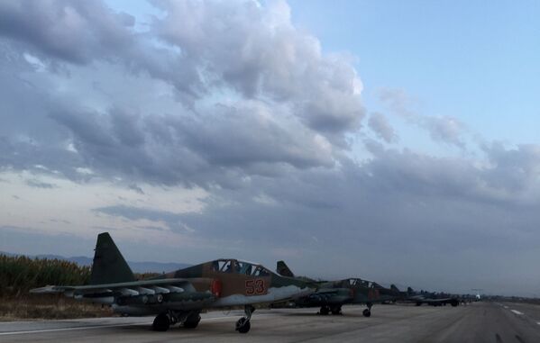 Các chiến đấu cơ của Nga tại phi trường gần thành phố Latakia - Sputnik Việt Nam