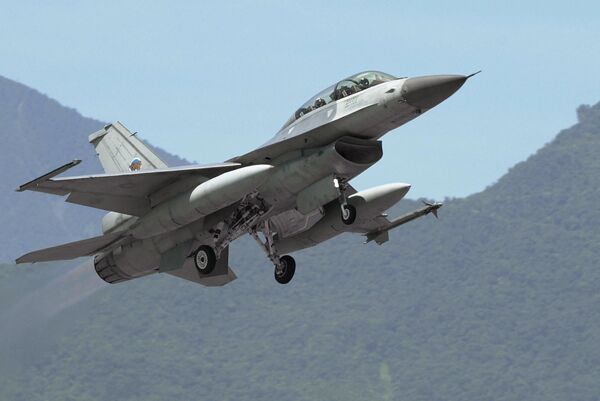 Hợp đồng bán tiêm kích F-16 cho Đài Loan là tín hiệu Washington gửi tới các đồng minh Hợp đồng bán tiêm kích F-16 cho Đài Loan là tín hiệu Washington gửi tới các đồng minh - Sputnik Việt Nam