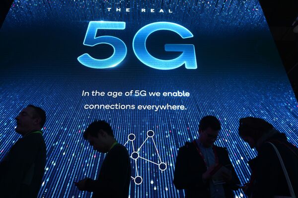 Việt Nam thương mại hóa 5G bằng thiết bị của Viettel: Vấn đề kinh tế và chủ quyền Việt Nam thương mại hóa 5G bằng thiết bị của Viettel: Vấn đề kinh tế và chủ quyền - Sputnik Việt Nam