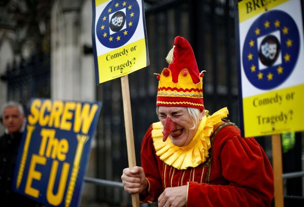 Người phản đối Brexit bên cạnh những người ủng hộ kế hoạch ra khỏi EU tại cuộc biểu tình ở London - Sputnik Việt Nam