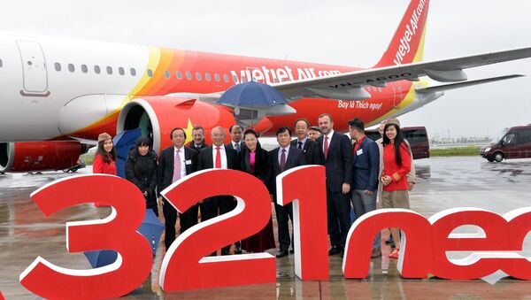 Chủ tịch Quốc hội Nguyễn Thị Kim Ngân chứng kiến Hãng Hàng không Vietjet đón nhận tàu bay A321neo.  - Sputnik Việt Nam