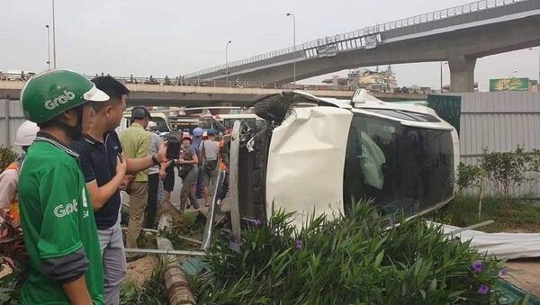 Hiện trường nữ tài xế ‘xe điên’ gây tai nạn liên hoàn ở Hà Nội - Sputnik Việt Nam