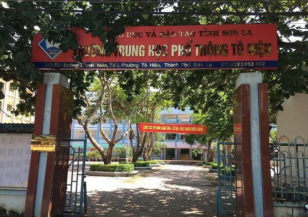 Con trai đại gia Sơn La được nâng điểm vào đại học Y Hà Nội sắp bị đuổi học Con trai đại gia Sơn La được nâng điểm vào đại học Y Hà Nội sắp bị đuổi học - Sputnik Việt Nam