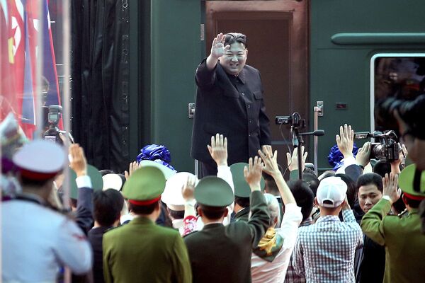 Nhà lãnh đạo CHDCND Triều Tiên Kim Jong-un trong chuyến đi  Việt Nam  - Sputnik Việt Nam