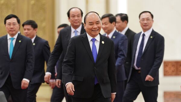 Thủ tướng Nguyễn Xuân Phúc hội kiến Tổng Bí thư, Chủ tịch nước Trung Quốc Tập Cận Bình - Sputnik Việt Nam