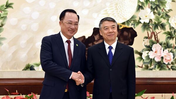 Thượng tướng Nguyễn Văn Thành, Ủy viên Trung ương Đảng, Thứ trưởng Bộ Công an và Lưu Chiêu (Liu Zhao), Thứ trưởng Bộ Công an Trung Quốc  - Sputnik Việt Nam