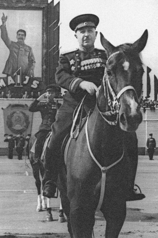 Nguyên soái Liên Xô, hai lần Anh hùng Liên Xô, Ivan Bagramyan - Sputnik Việt Nam