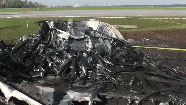SSJ-100 bị bốc cháy ở Sheremetyevo - Sputnik Việt Nam