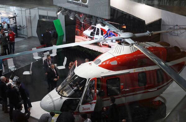 Trực thăng đa năng hạng nhẹ Ansat hạng 7-9 của Nga, được giới thiệu tại Triển lãm quốc tế lần thứ XII ngành công nghiệp máy bay trực thăng HeliRussia - 2019 diễn ra ở Crocus Expo - Sputnik Việt Nam